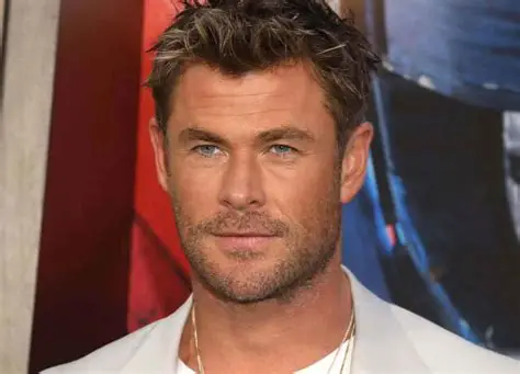 Chris Hemsworth Wiki / Bio